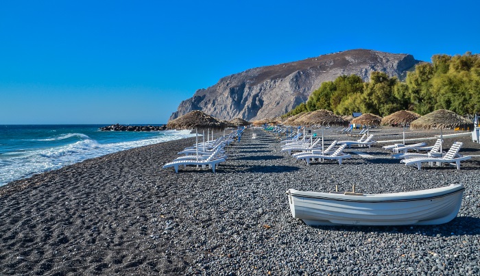 Nádherná pláž Kamari Recko-11-Santorini-Nadherna-plaz-Kamari.jpg