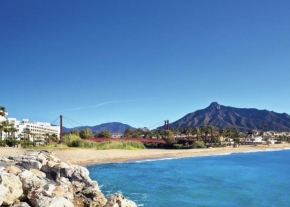 Okolí přístavu Puerto Banus Puerto-Banus.jpg