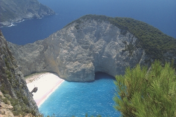 Slavná pláž Navagio na západním pobřeží Zakynthu Recko-7-Zakynthos-Slavna-plaz-Navagio-na-zapadnim-pobrezi-Zakynthu.jpg