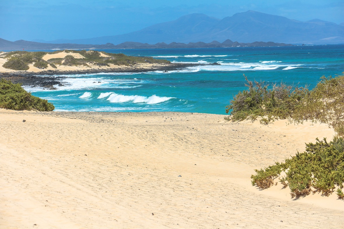Pláž Corralejo na ostrově Fuerteventura. Pláž Corralejo na ostrově Fuerteventura.